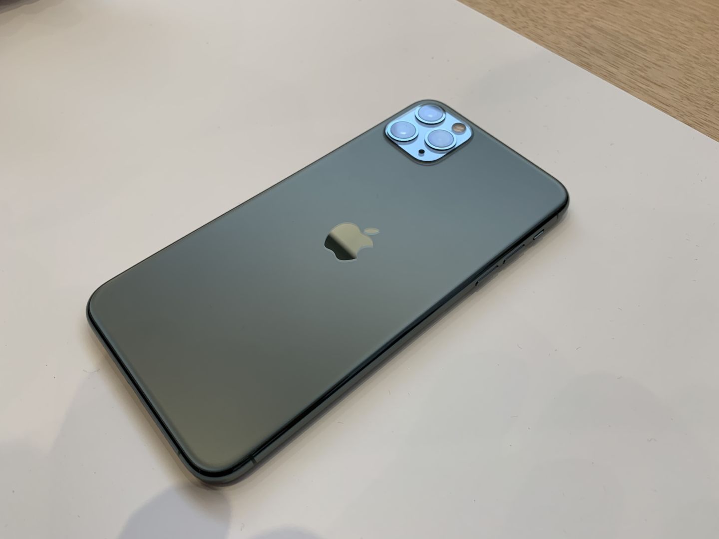 iPhone 11/iPhone 11 Pro 现场实机照欣赏